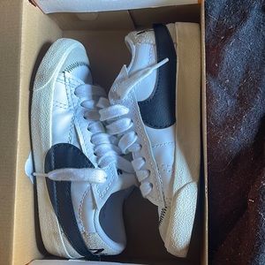 low top nike blazers